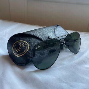Ray-Ban Aviator Classic Sunglasses
